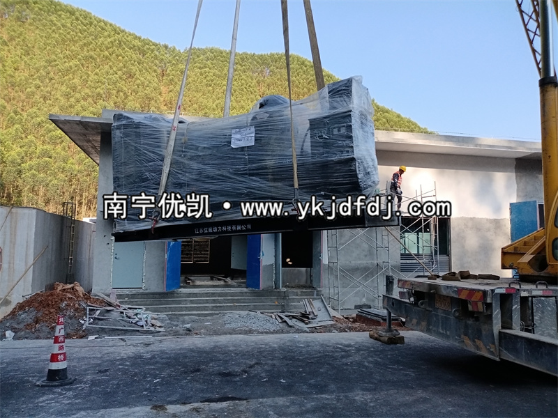 2022年12月15日，120kw-500kw上柴發(fā)電機組某高速公路安裝現(xiàn)場